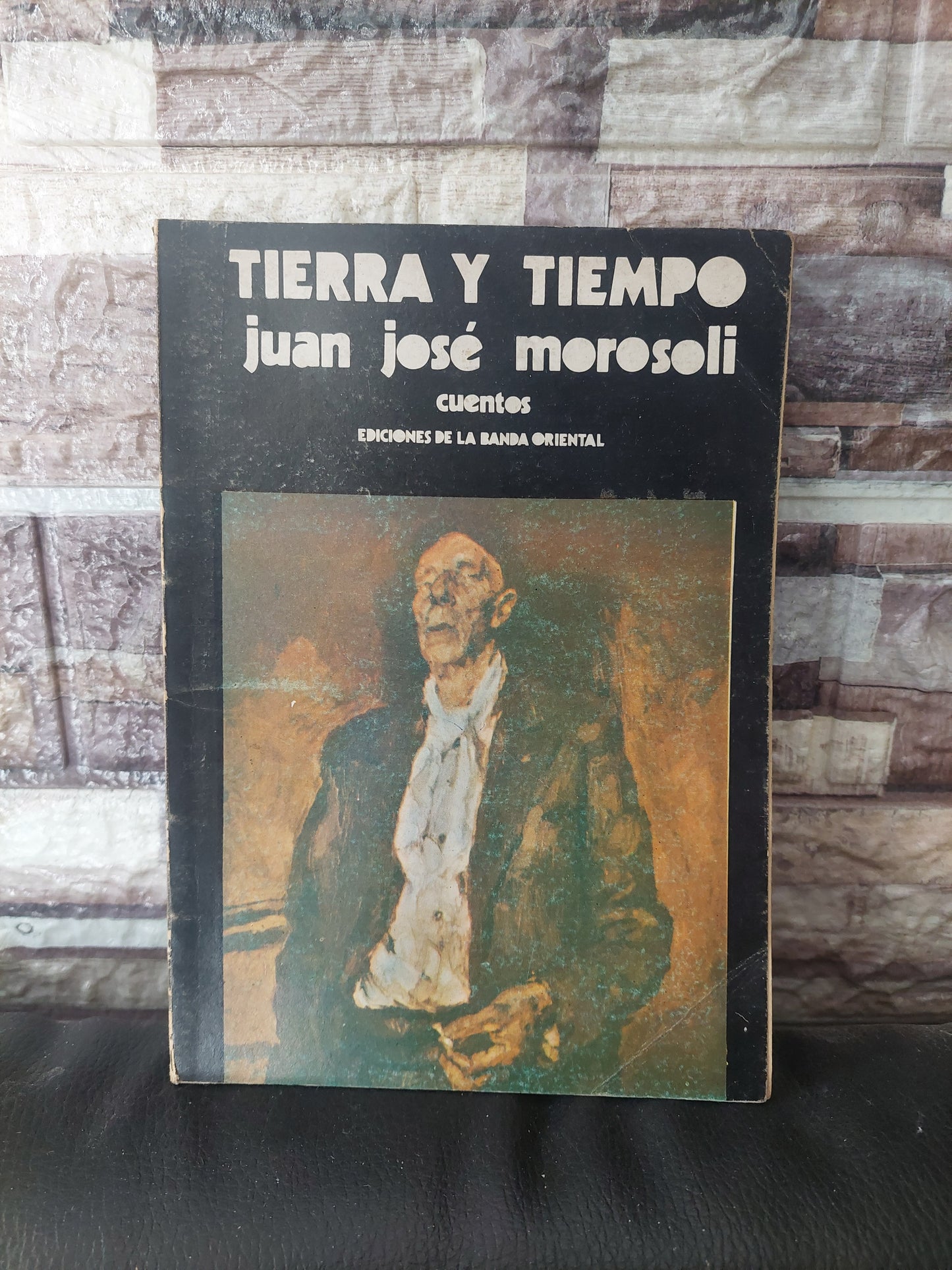 Tierra y tiempo - Juan José Morosoli