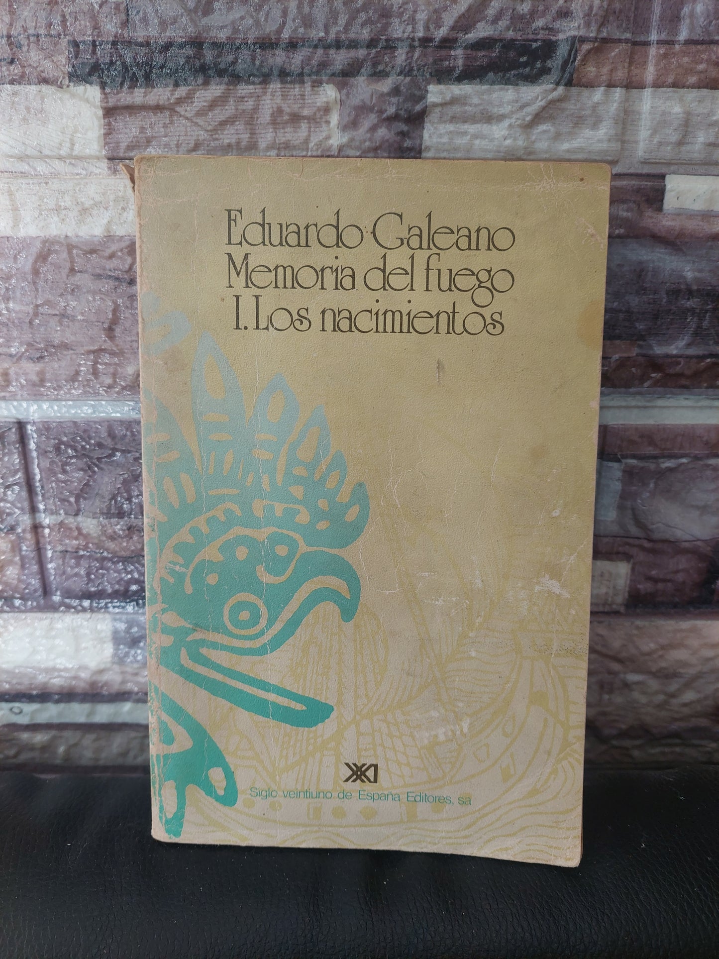 Memoria del fuego 1. Los nacimientos - Eduardo Galeano