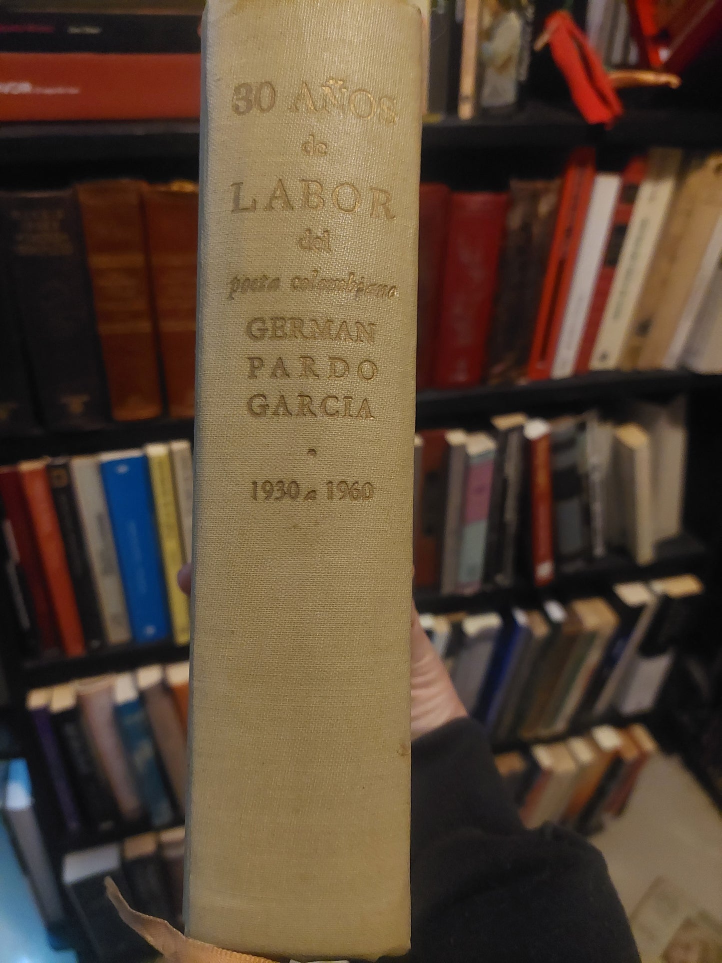 30 años de labor del poeta colombiano Germán Pardo García