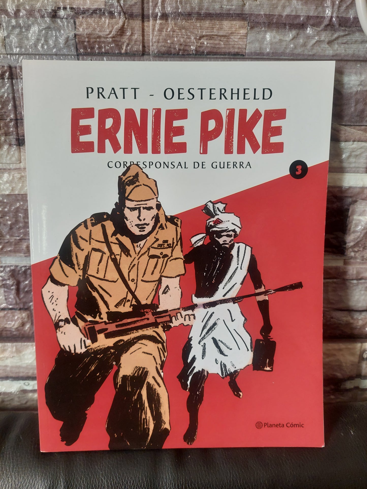 Ernie Pike corresponsal de guerra 3 - Pratt y Oesterheld (nuevo)