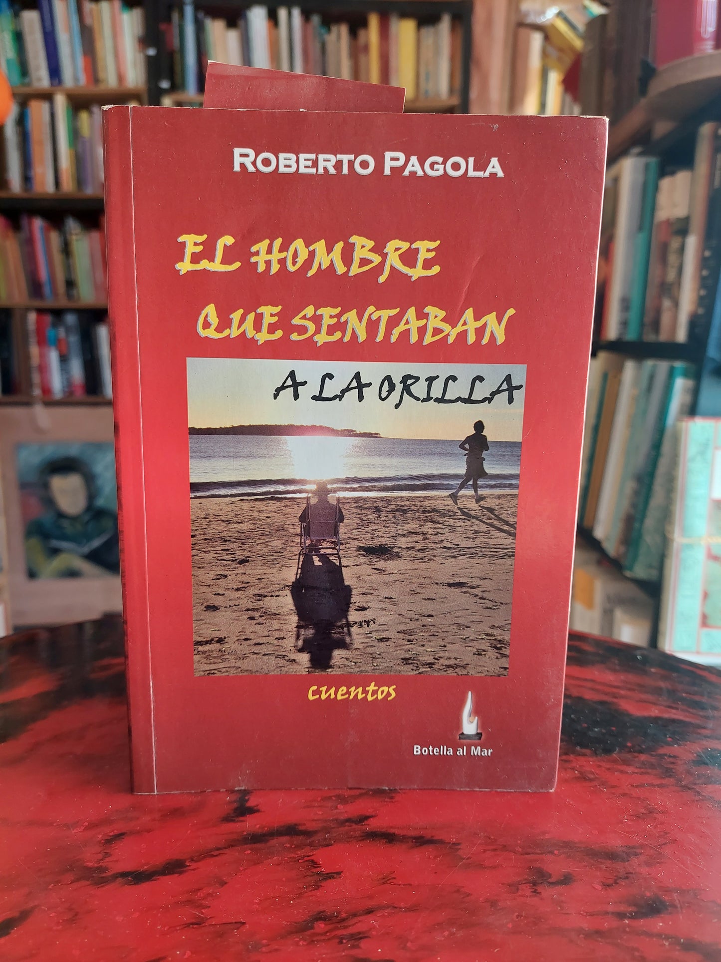 El hombre que sentaban a la orilla - Roberto Pagola