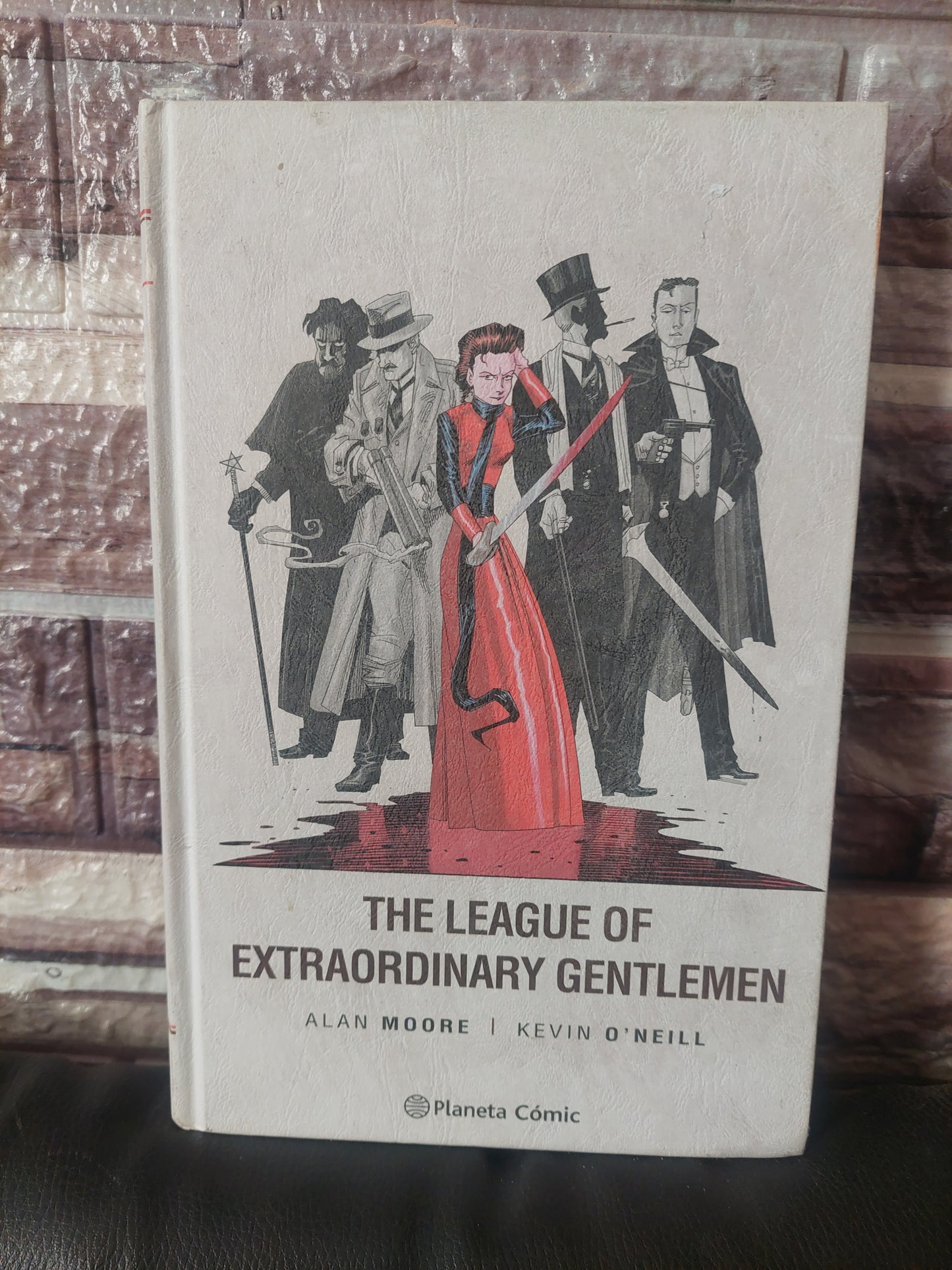 The league of extraordinary gentlemen 3- Alan Moore y Kevin O'Neill (en español)