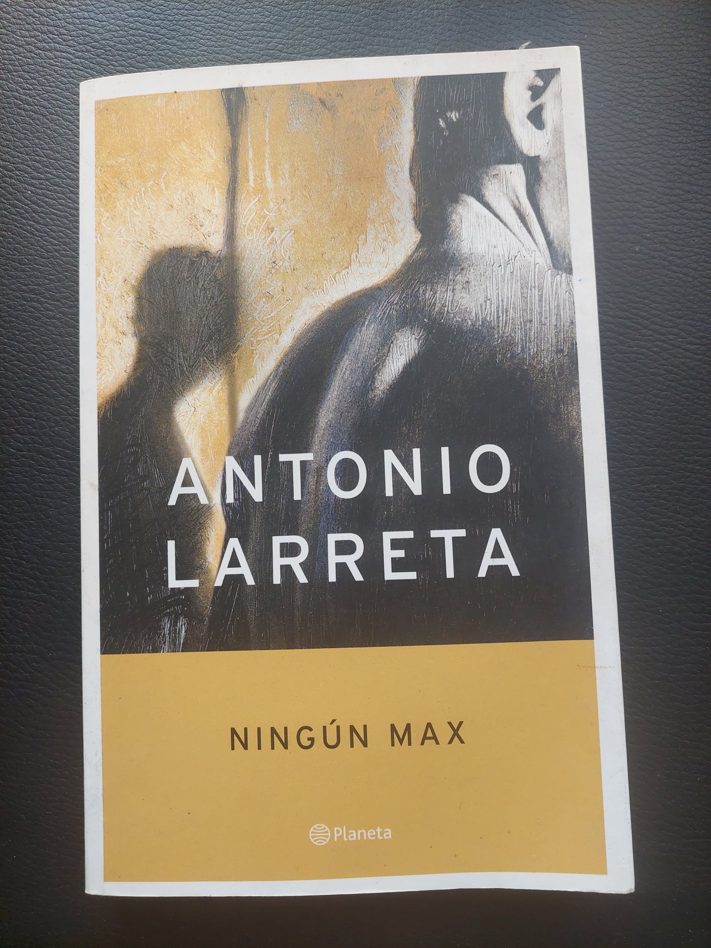 Ningún Max - Antonio Larreta