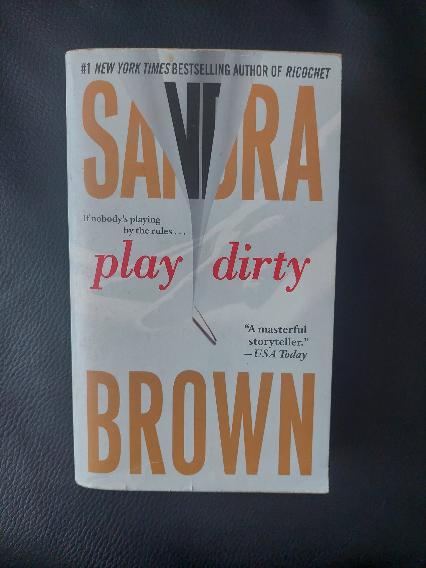 Play dirty - Sandra Brown