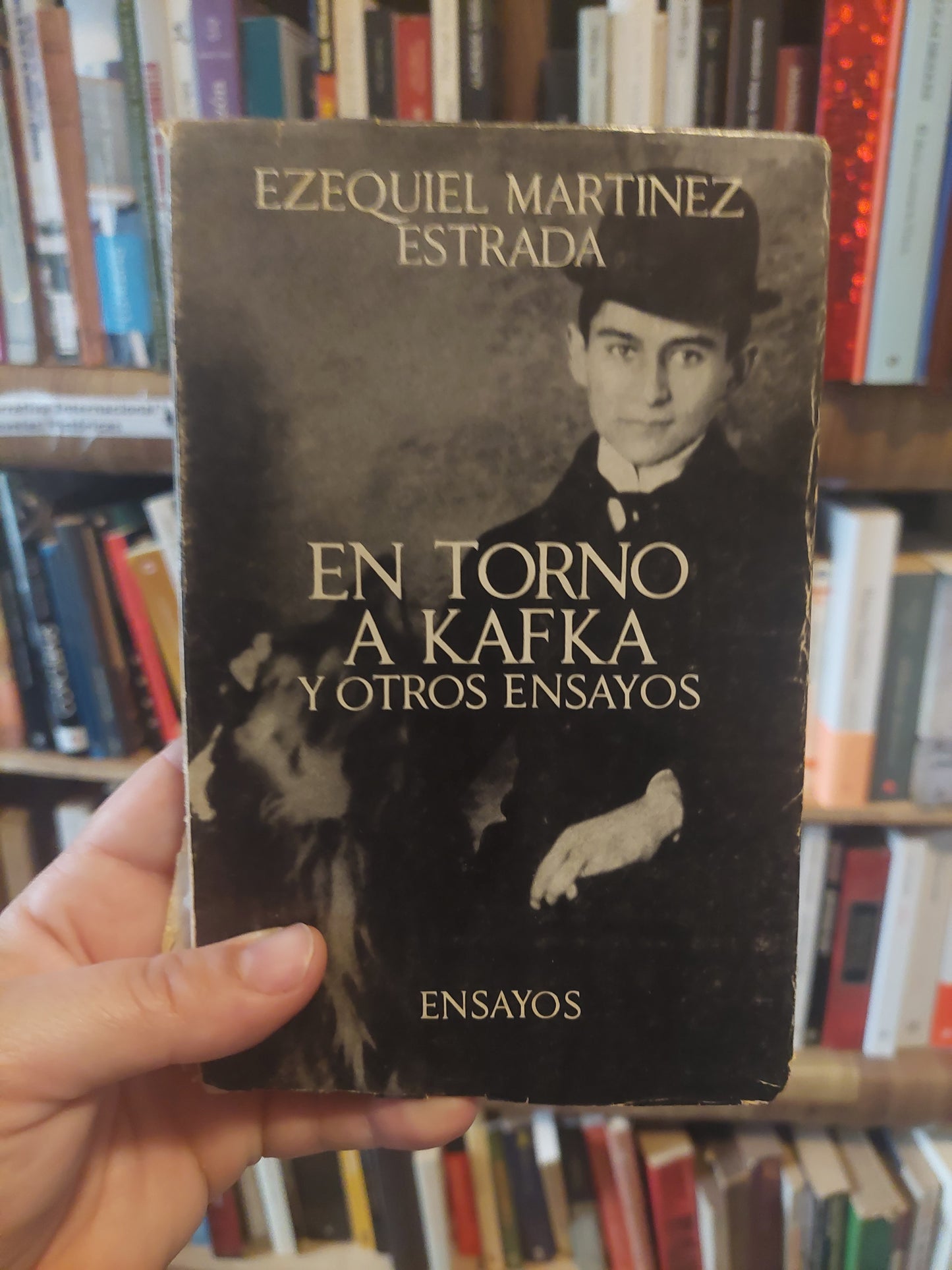 En torno a Kafka y otros ensayos - Ezequiel Martínez Estrada