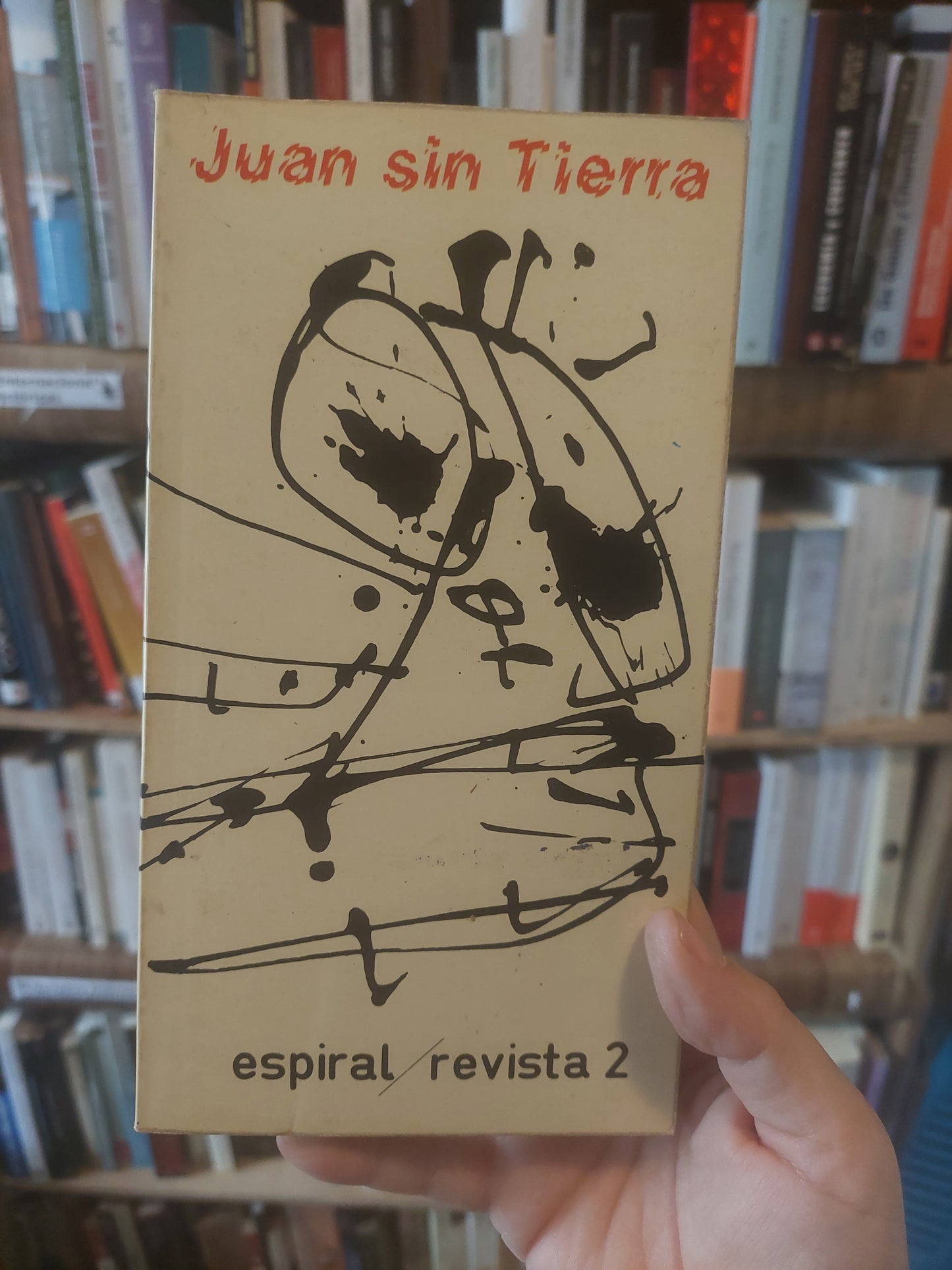 Juan sin tierra. Espiral, revista 2