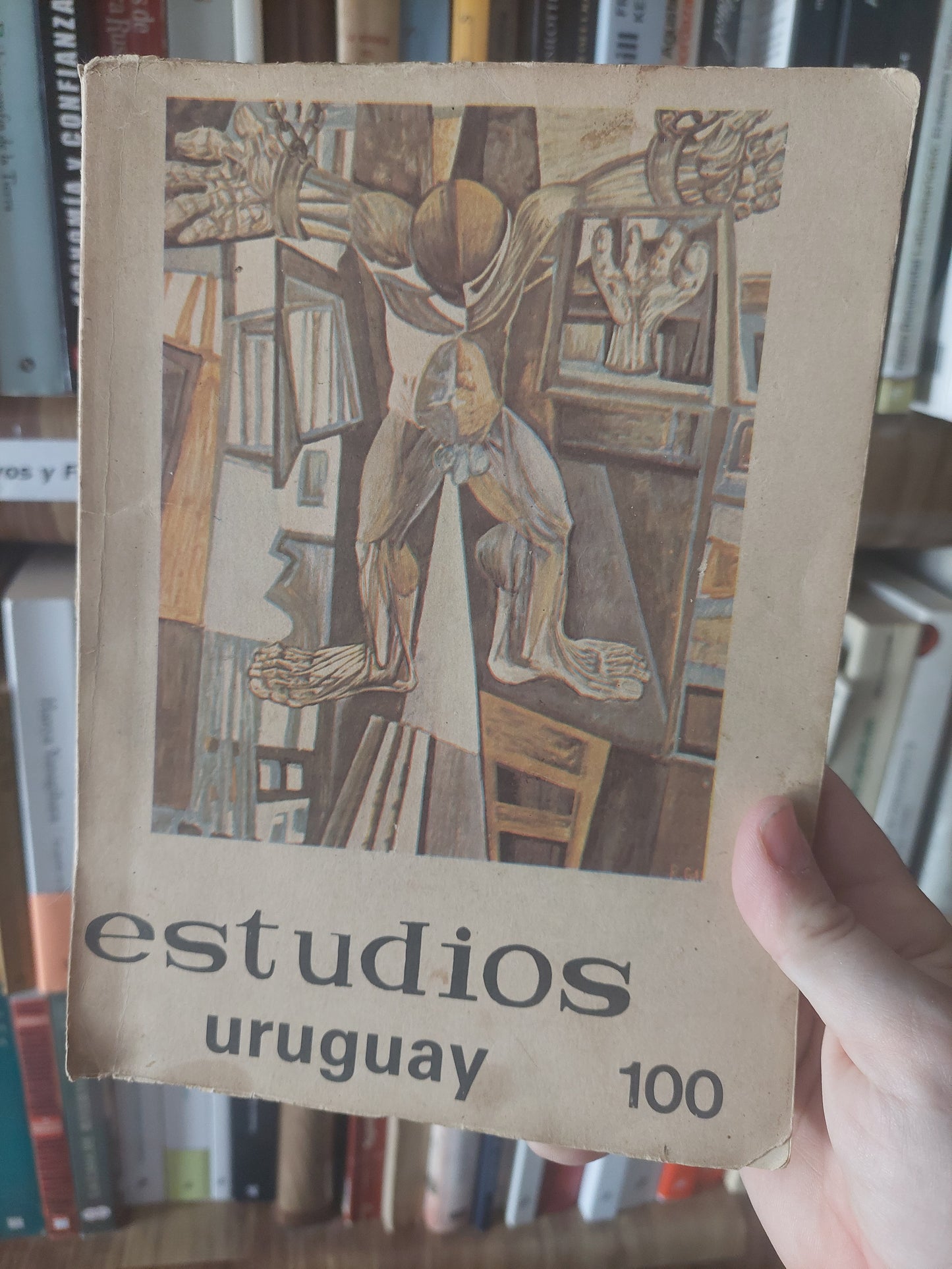 Estudios Uruguay 100