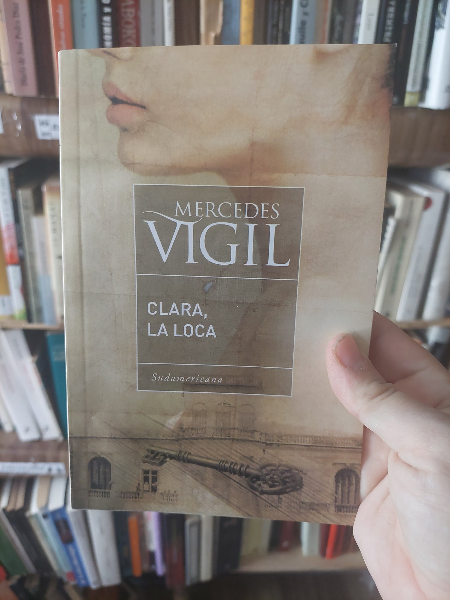 Clara, la loca - Mercedes Vigil