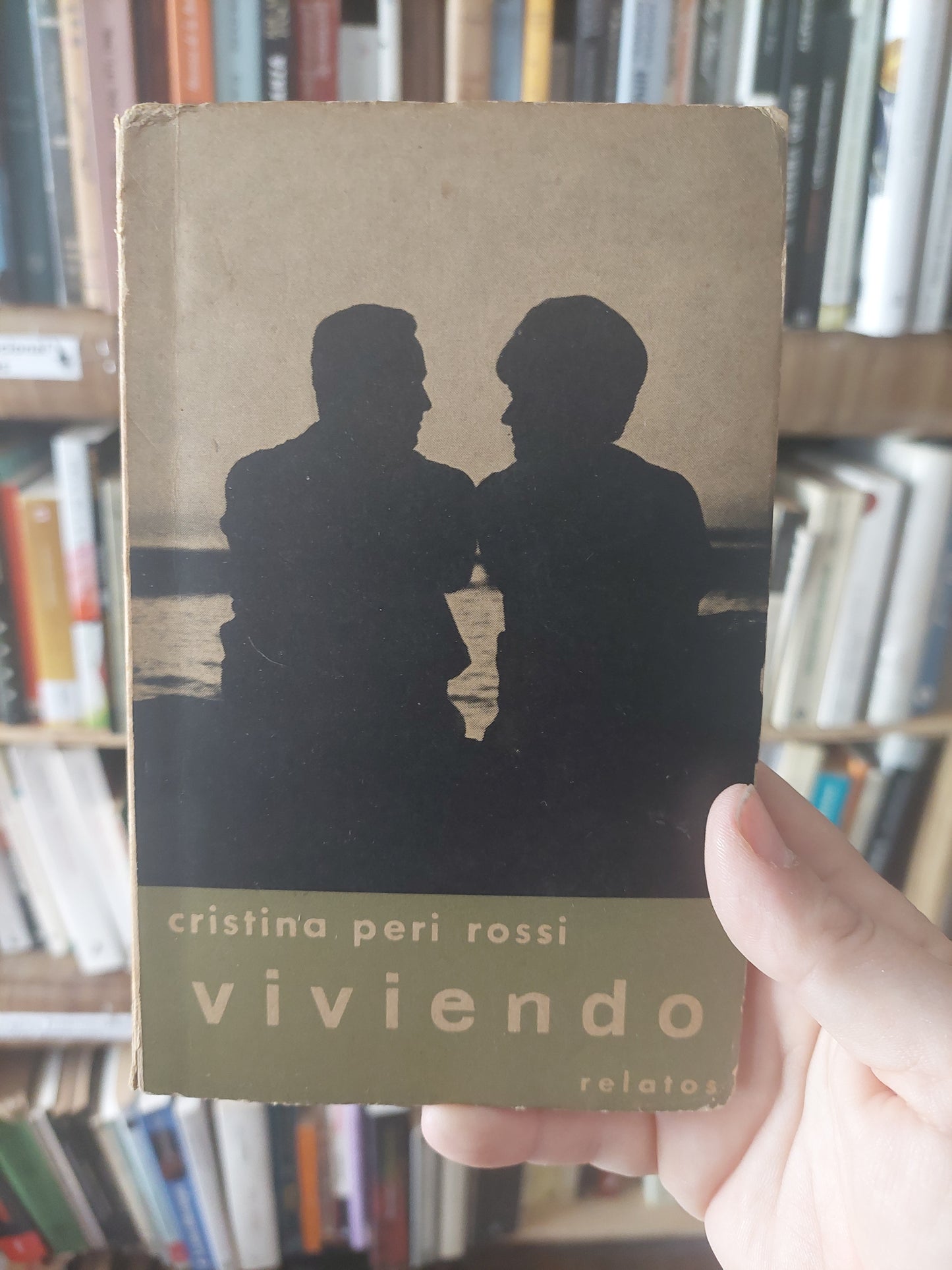 Viviendo - Cristina Peri Rossi (primera edición, 1963)