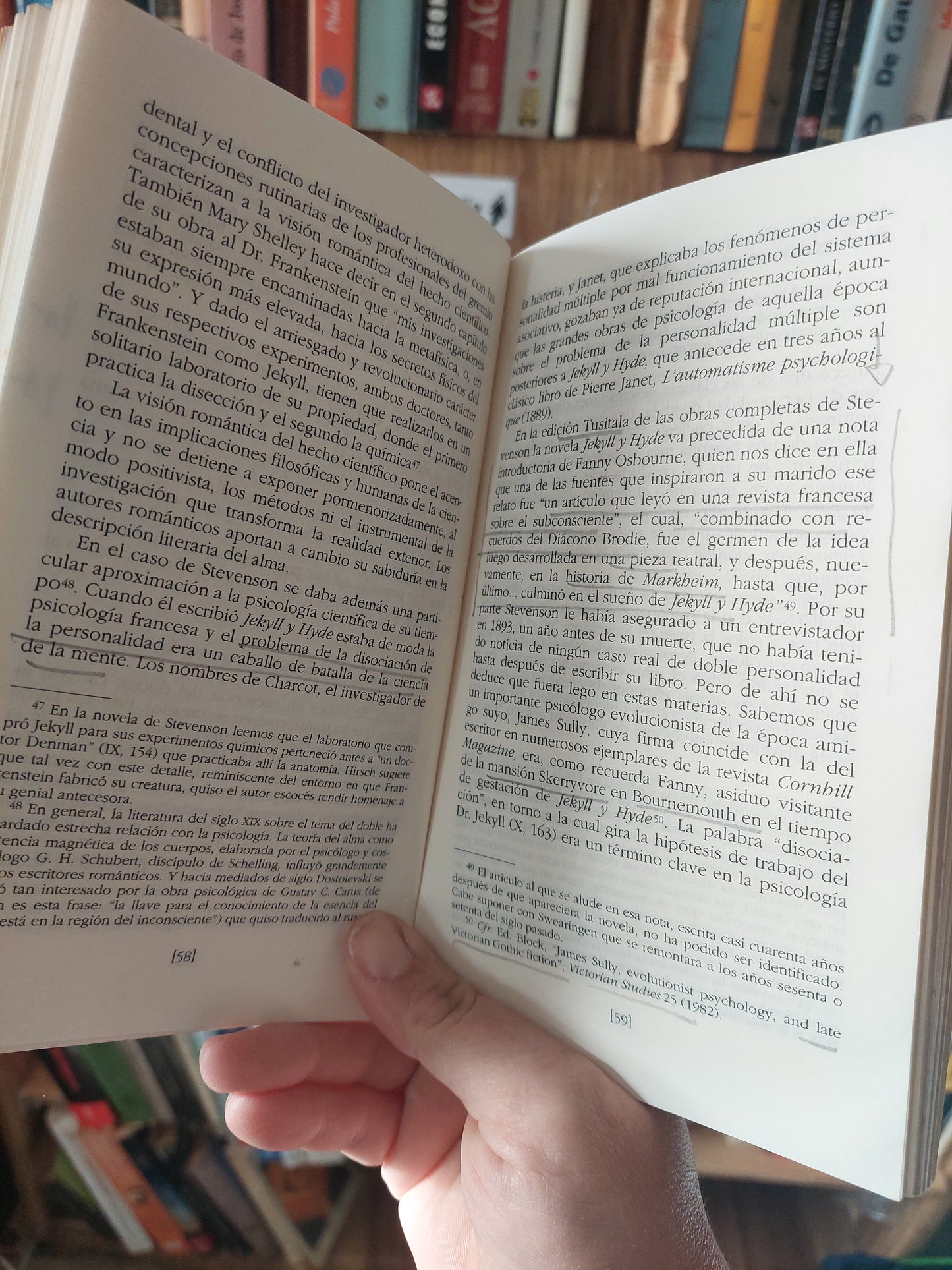 El extraño caso del Dr. Jekyll y Mr. Hyde - Robert Louis Stevenson (subrayado con lápiz)