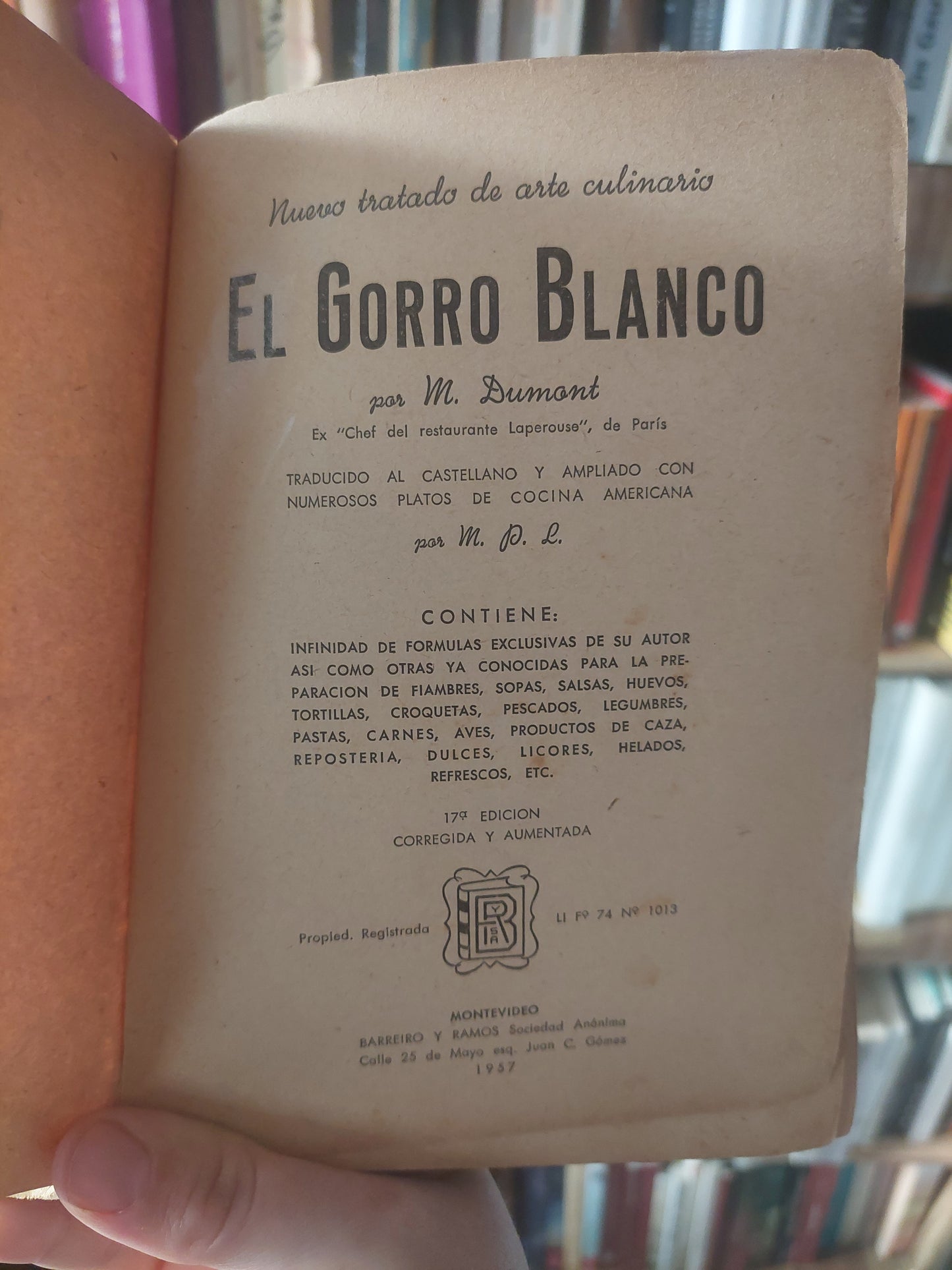 El gorro blanco