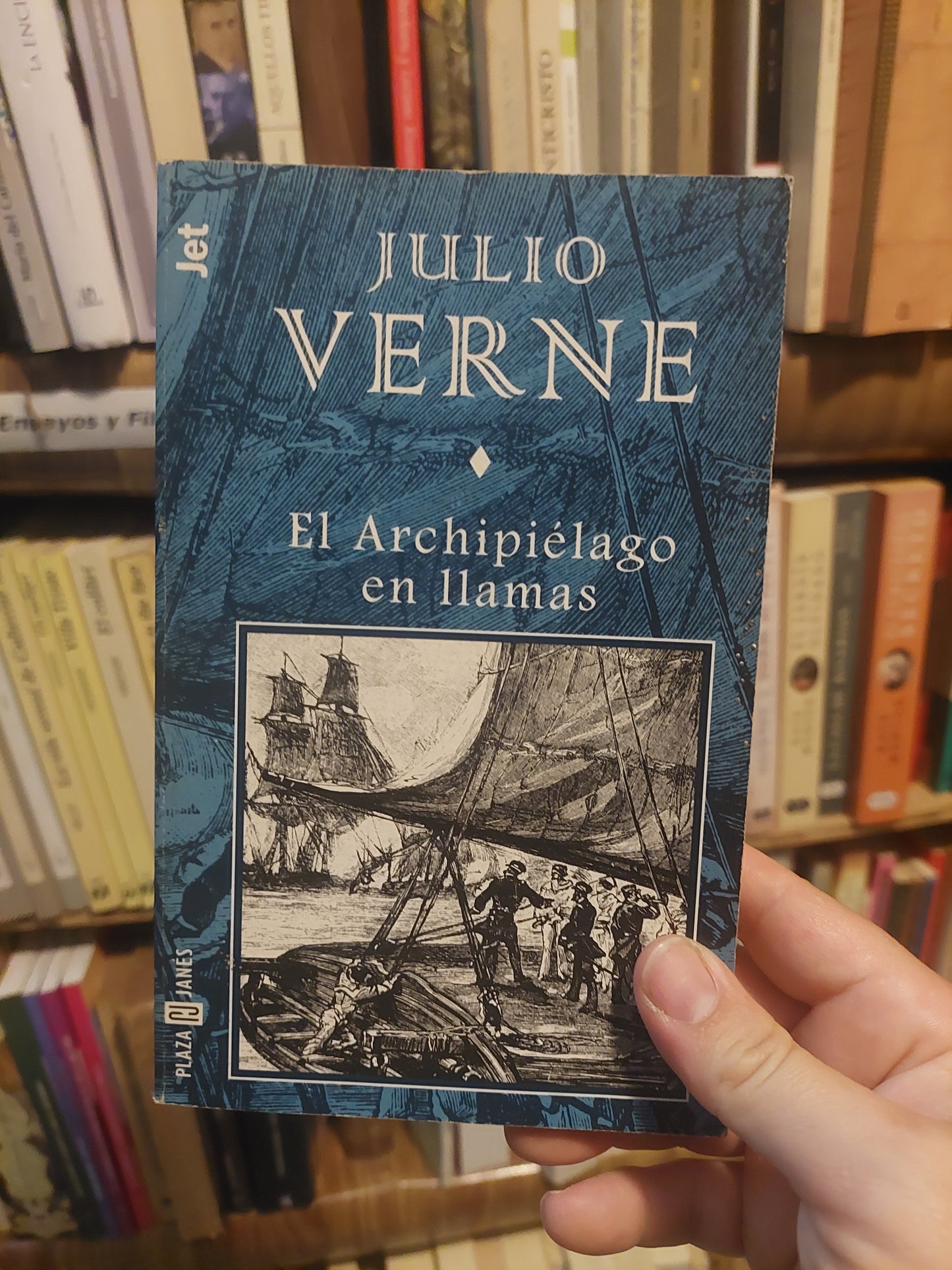 El archipiélago en llamas - Julio Verne