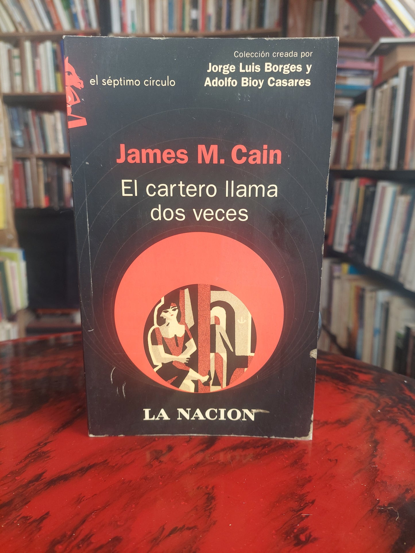 El cartero llama dos veces - James M. Cain