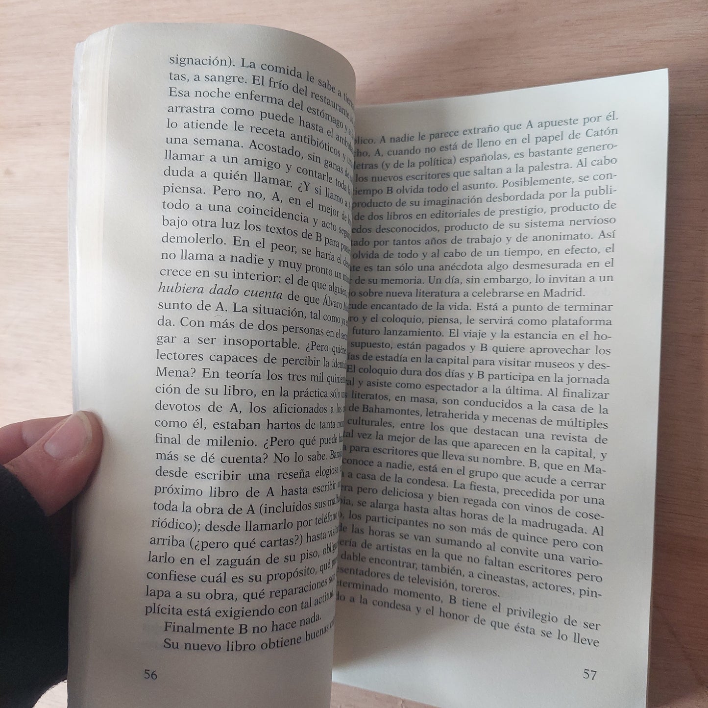 Llamadas telefónicas - Roberto Bolaño (detalles de humedad)