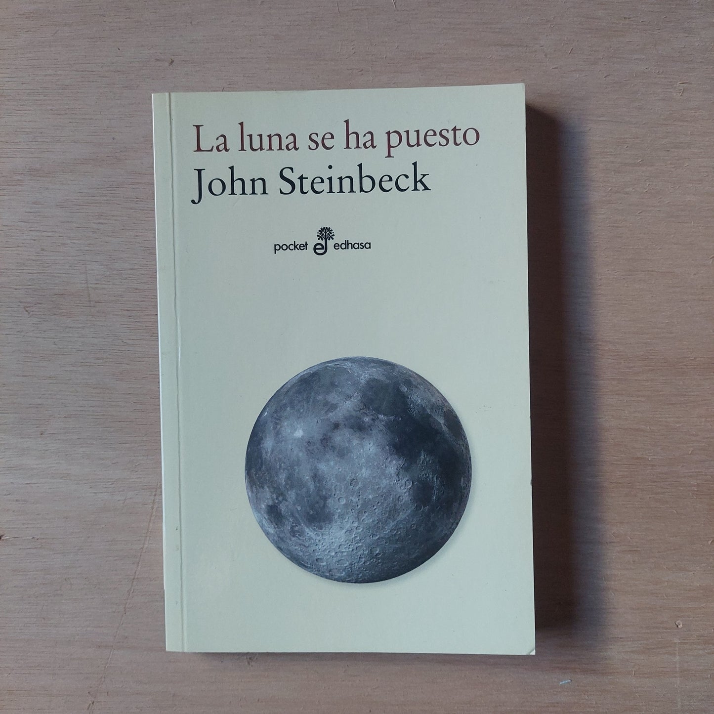 La luna se ha puesto - John Steinbeck