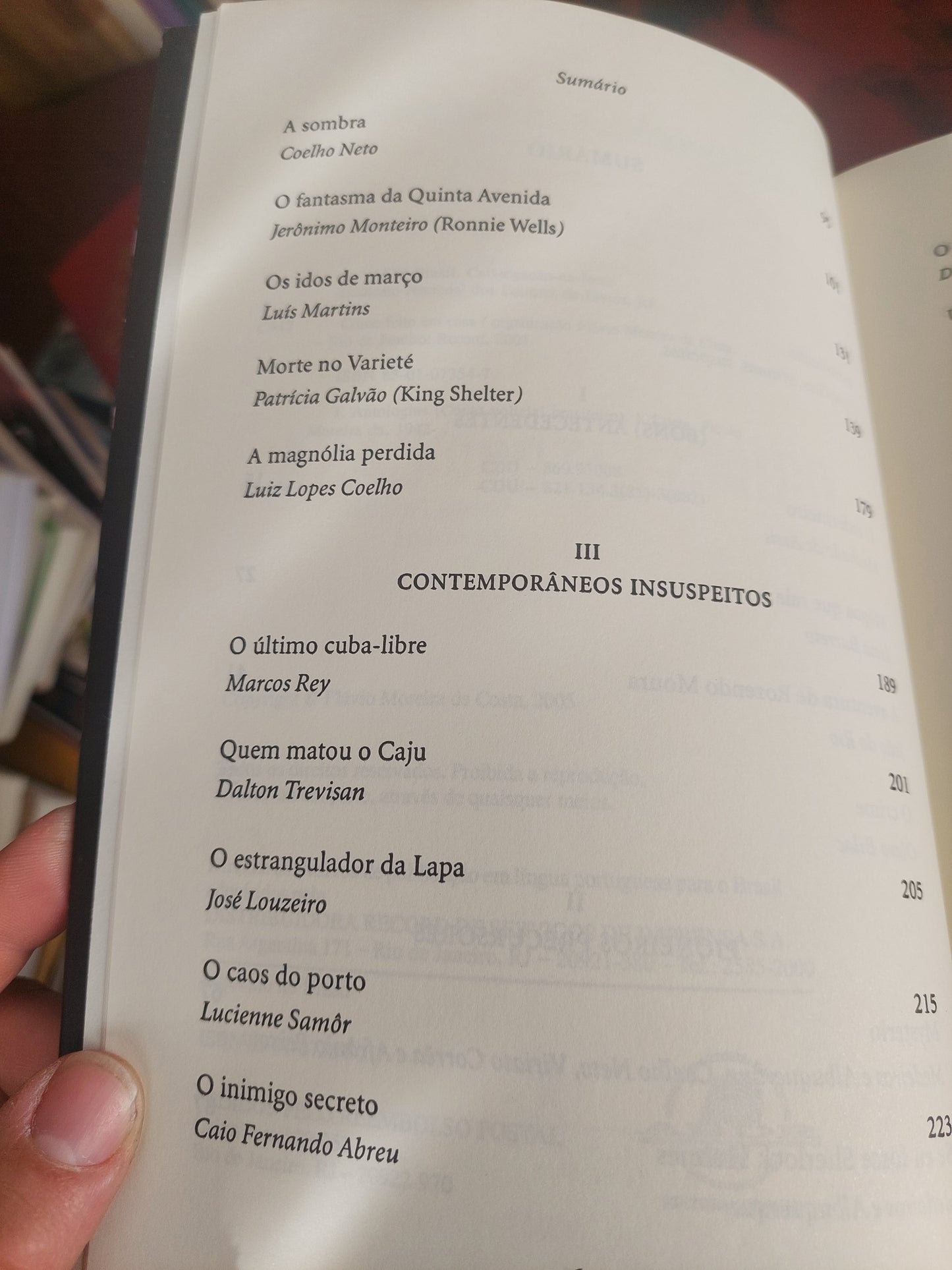 Crime feito em casa. Contos policiais brasileiros - Flávio Moreira da Costa
