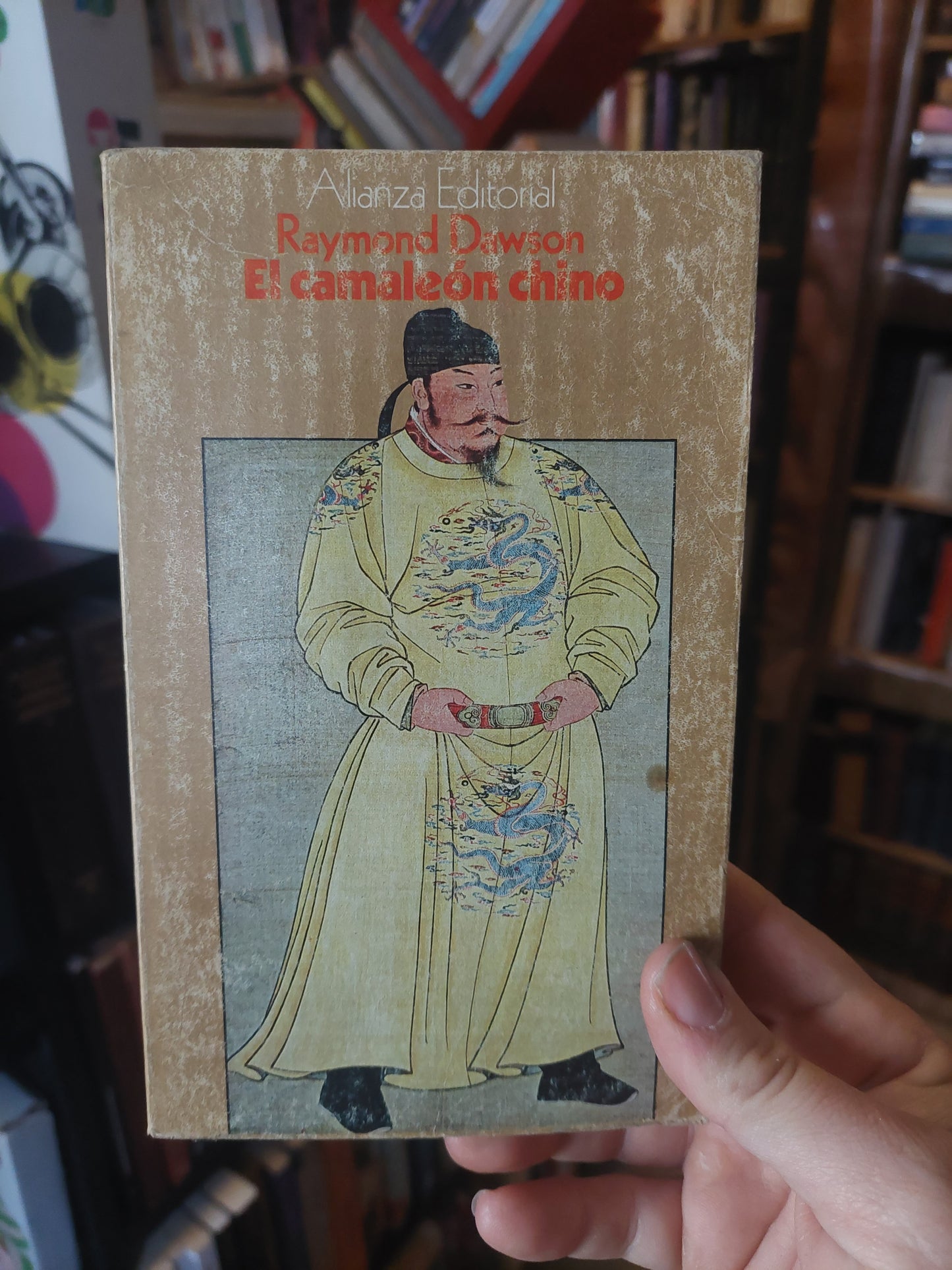 El camaleón chino - Raymond Dawson