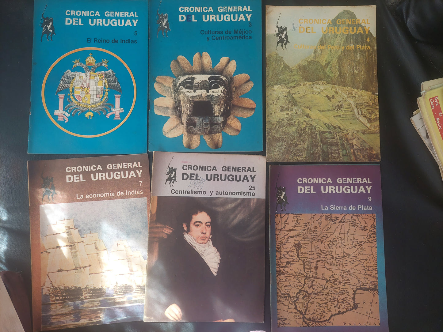 16 fascículos Crónica general del Uruguay