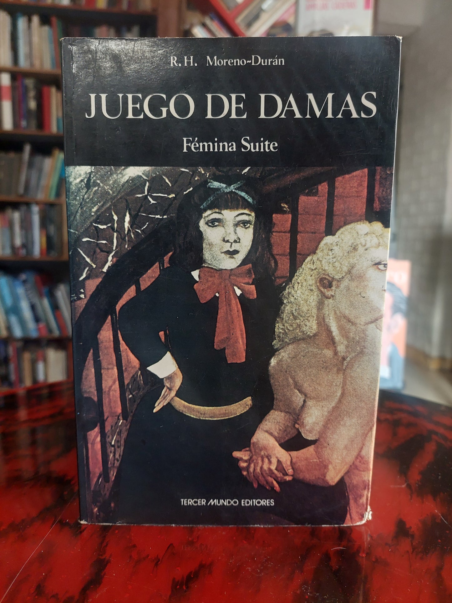 Juego de damas. Fémina Suite - R. H. Moreno-Durán