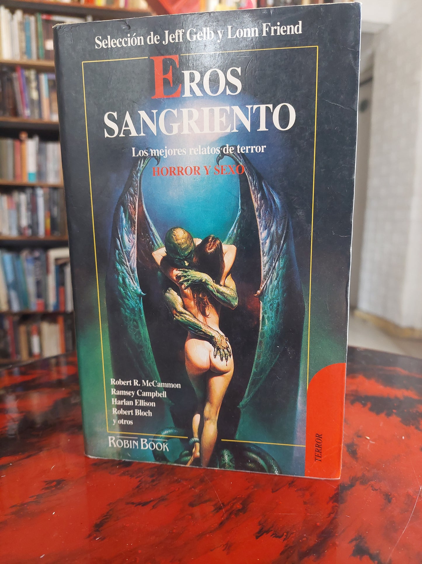 Eros sangriento. Los mejores relatos de terror