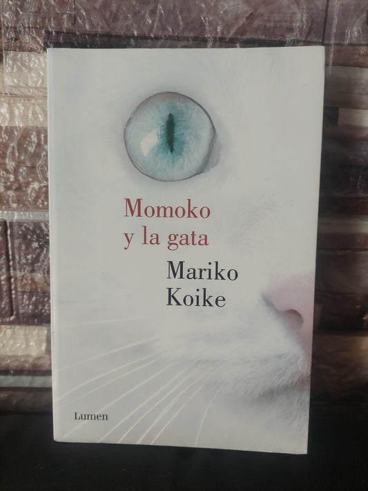 Momoko y la gata - Mariko Koike