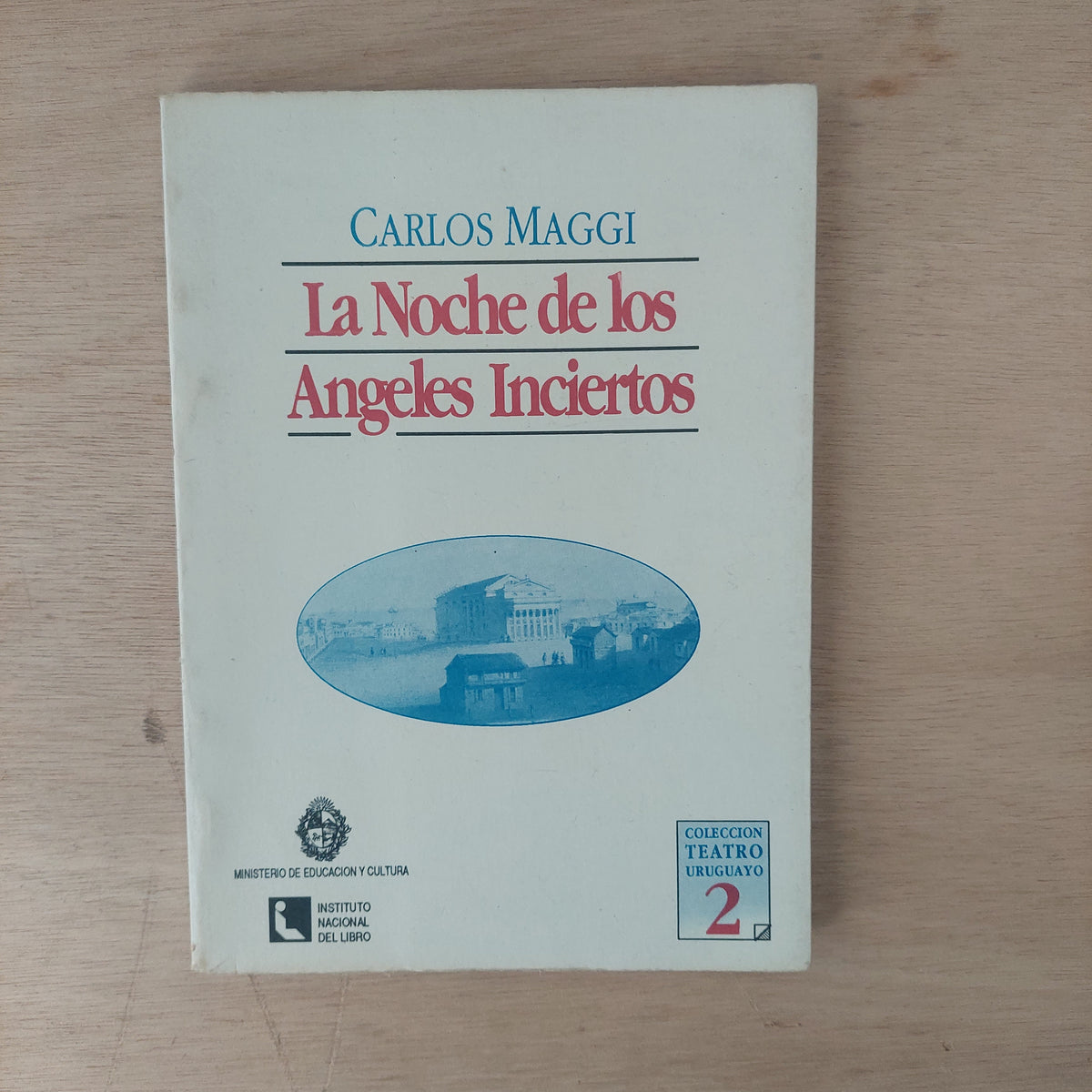 La noche de los ángeles inciertos - Carlos MAggi