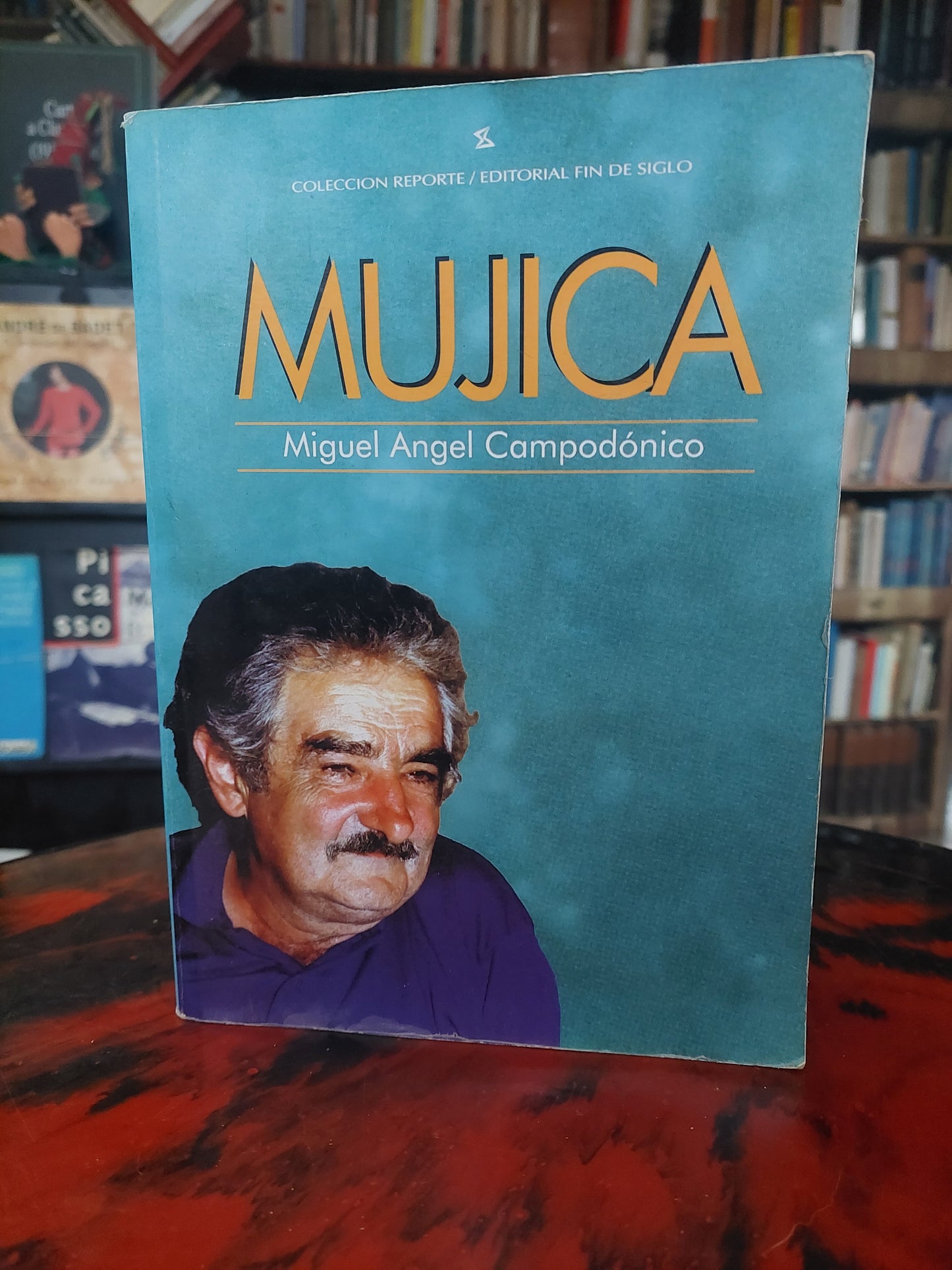 Mujica - Miguel Ángel Campodónico
