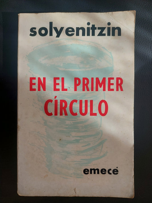 En el primer círculo - Solyenitzin