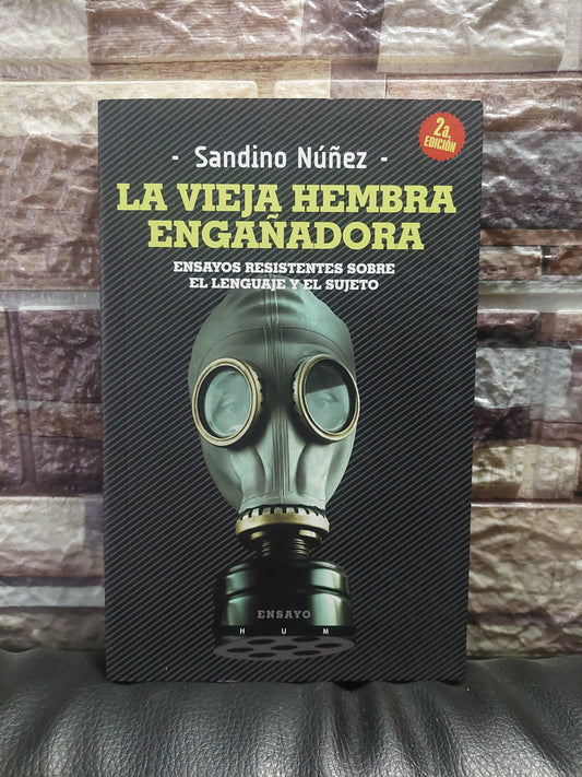La vieja hembra engañadora - Sandino Nuñez