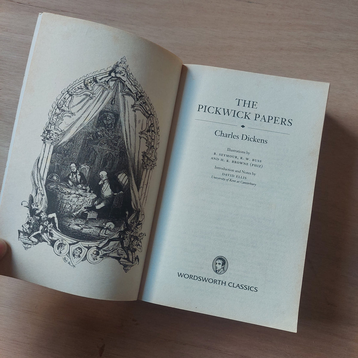 The Pickwick Papers - Charles Dickens
