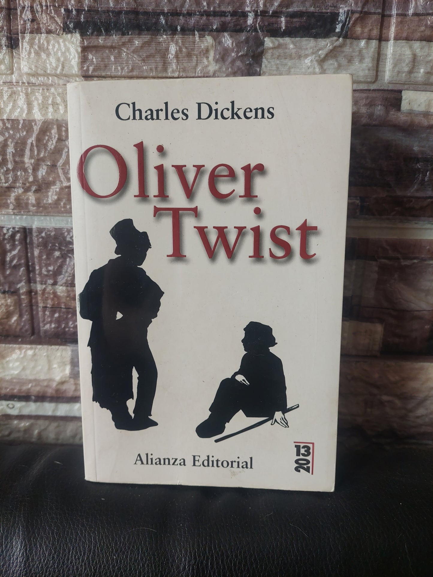 Oliver Twist - Charles Dickens