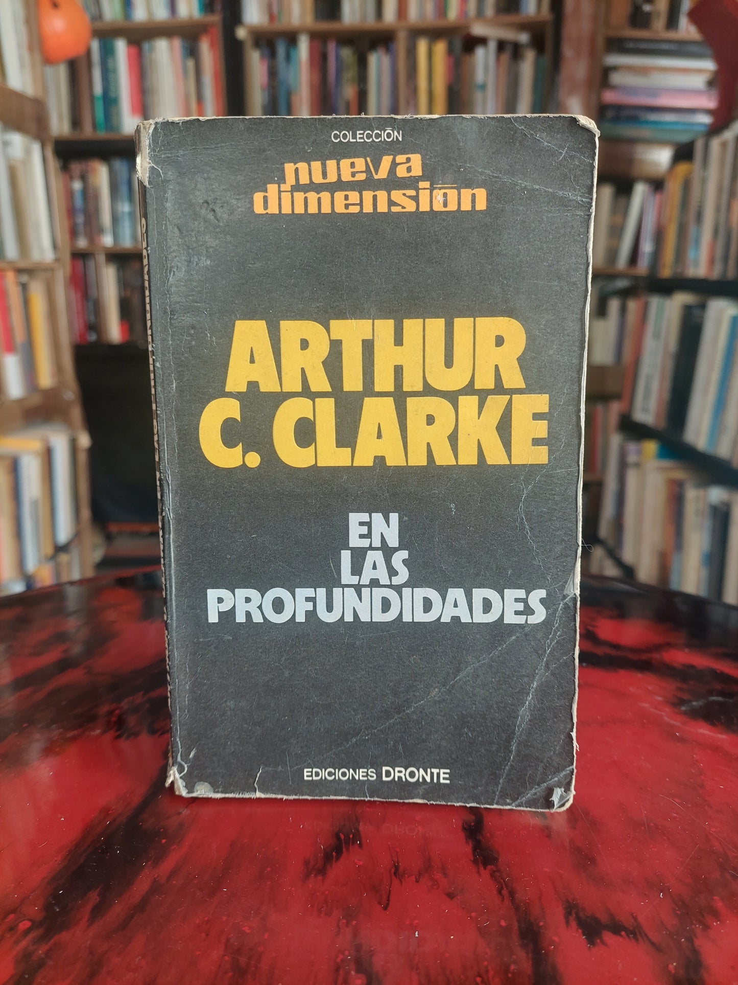 En las profundidades - Arthur C. Clarke