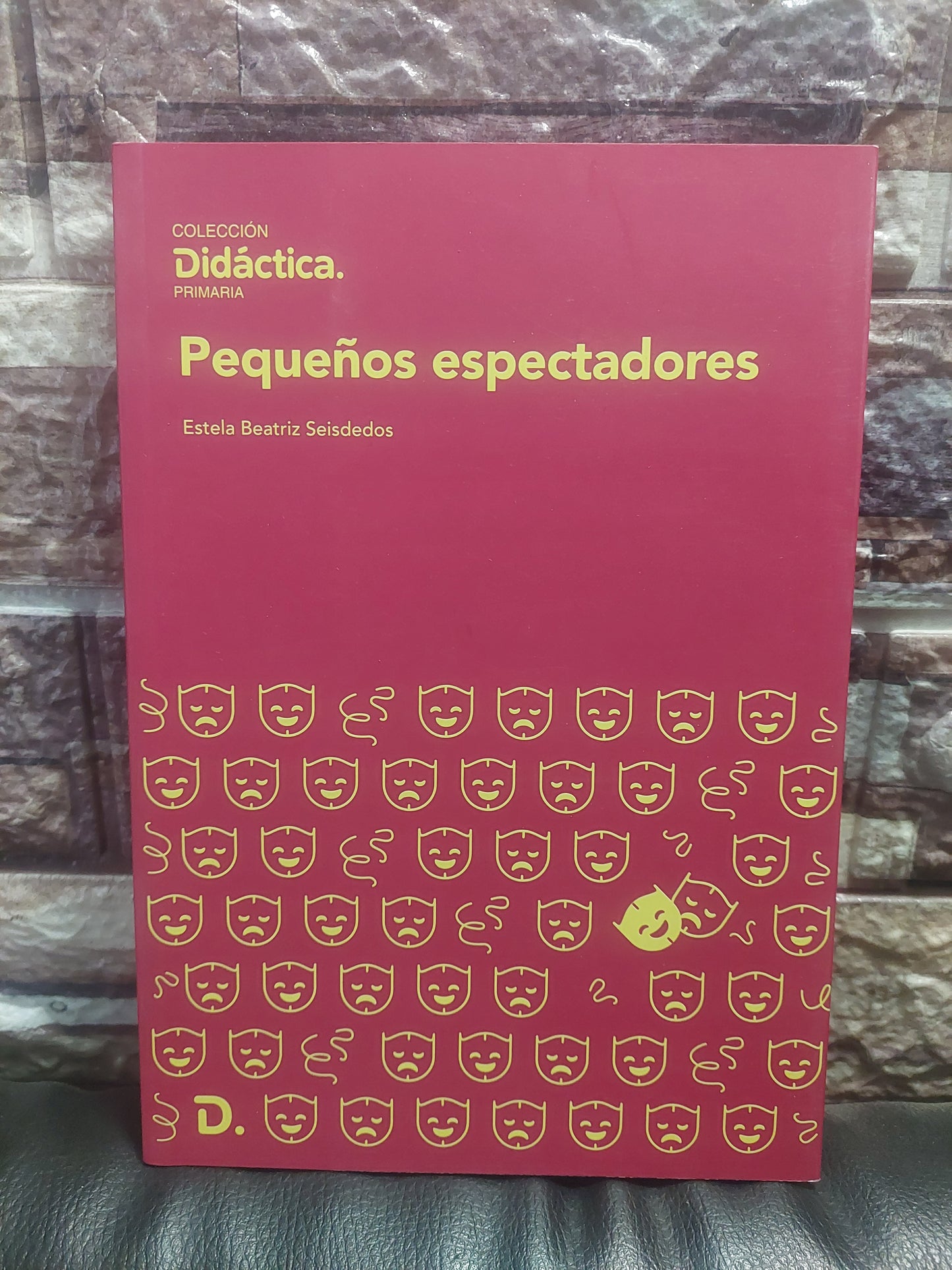 Pequeños espectadores - Estela Beatriz Seisdedos (como nuevo)