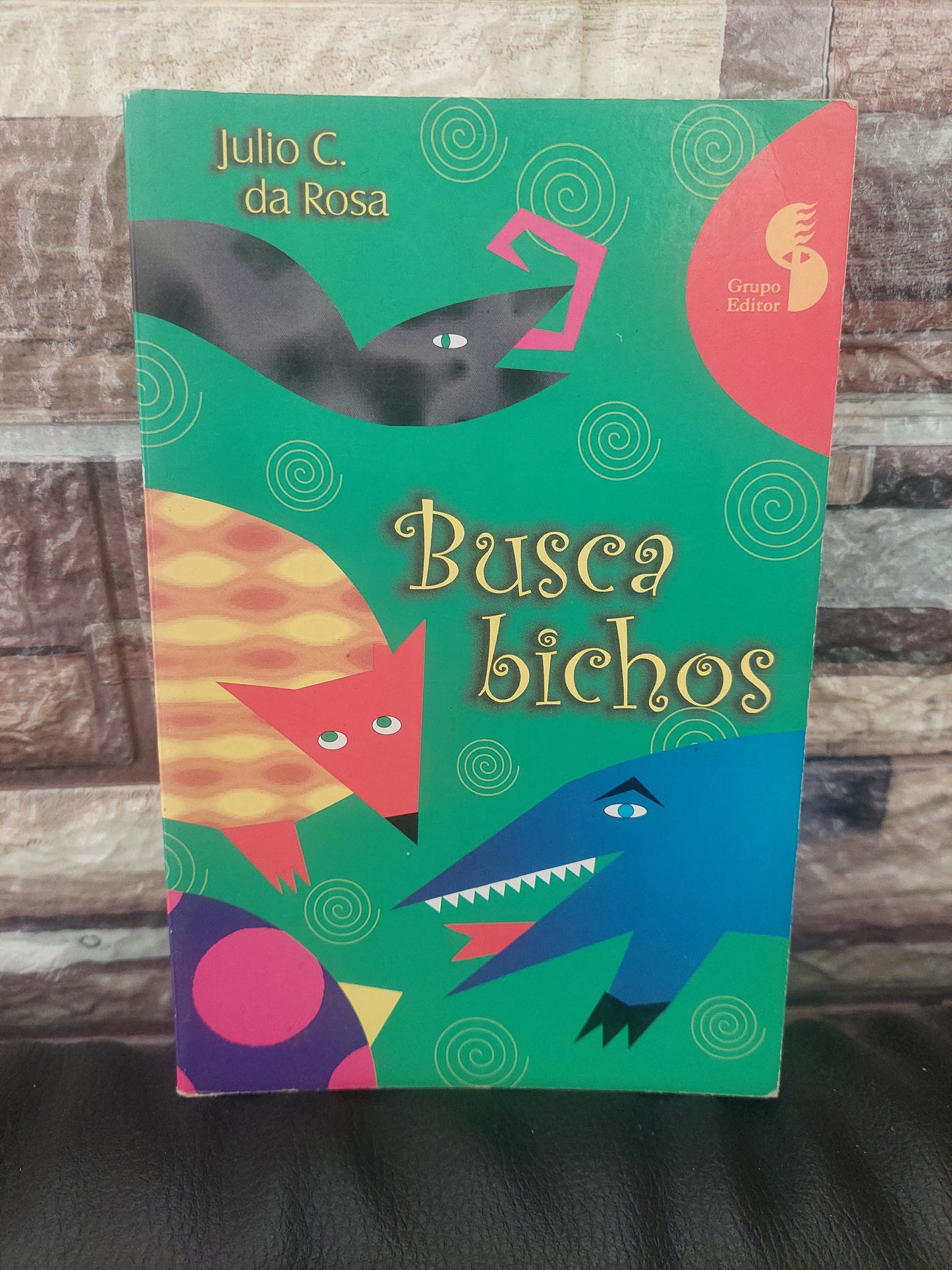 Busca bichos - Julio C. Da Rosa