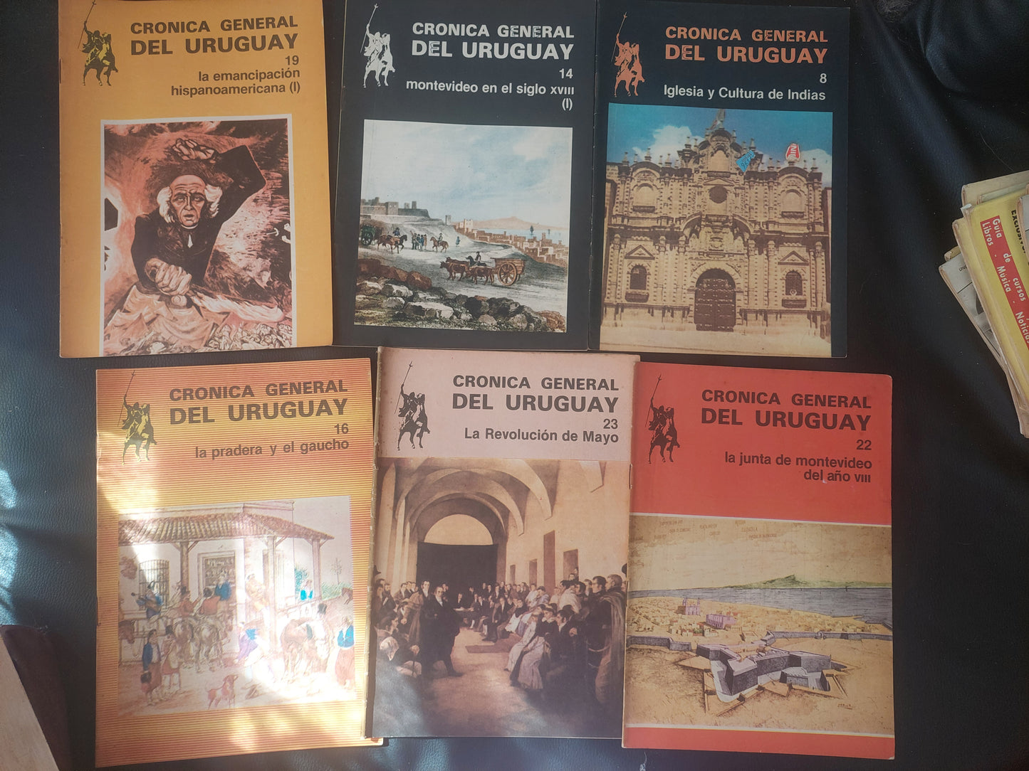 16 fascículos Crónica general del Uruguay