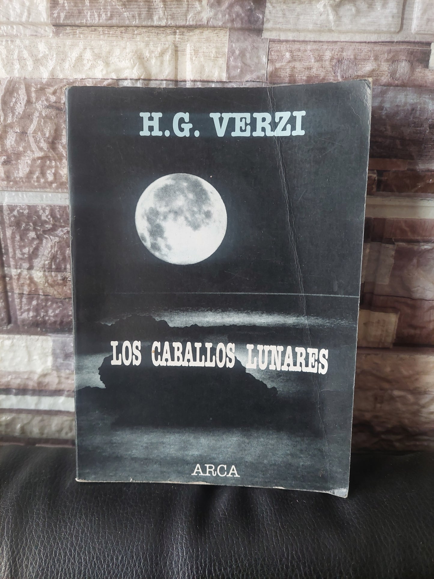 Los caballos lunares - H. G. Verzi