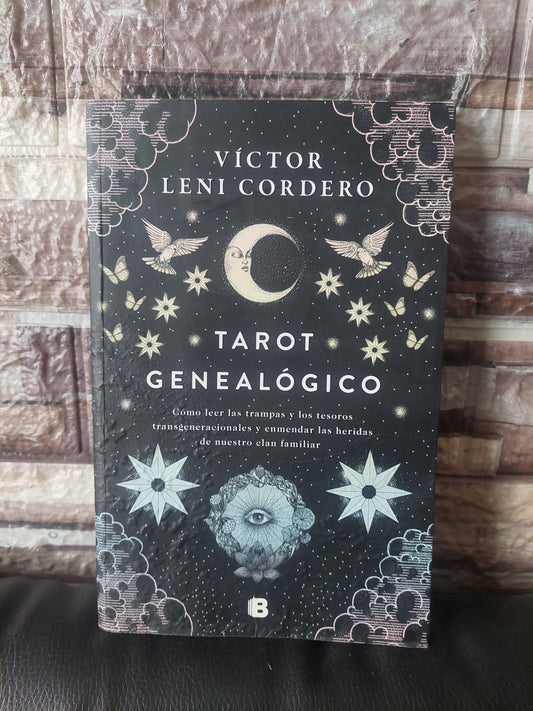 Tarot genealógico - Victor Leni Cordero (detalles de tapas)