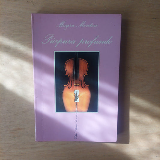 Púrpura profundo - Mayra Montero (detalles tapa de atrás)