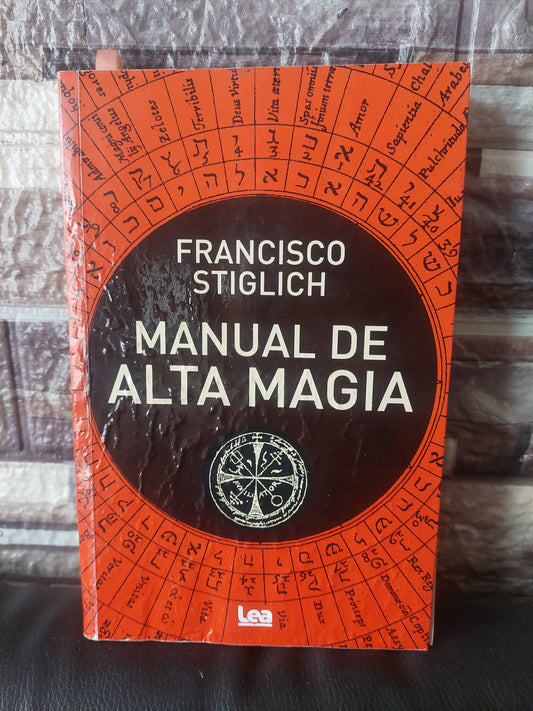 Manual de alta magia - Francisco Stiglich (detalles de tapas)