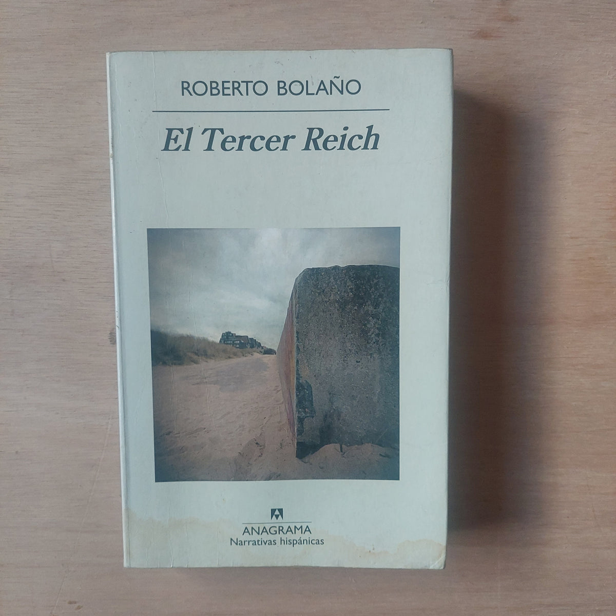 El tercer reich - Roberto Boñalo (detalles de humedad)