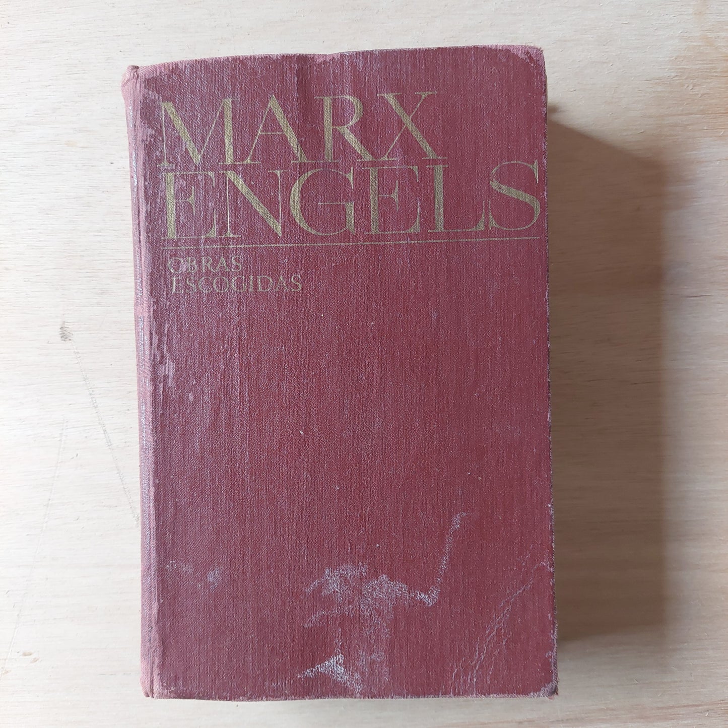 Obras escogidas Marx y Engels (manchado de humedad)