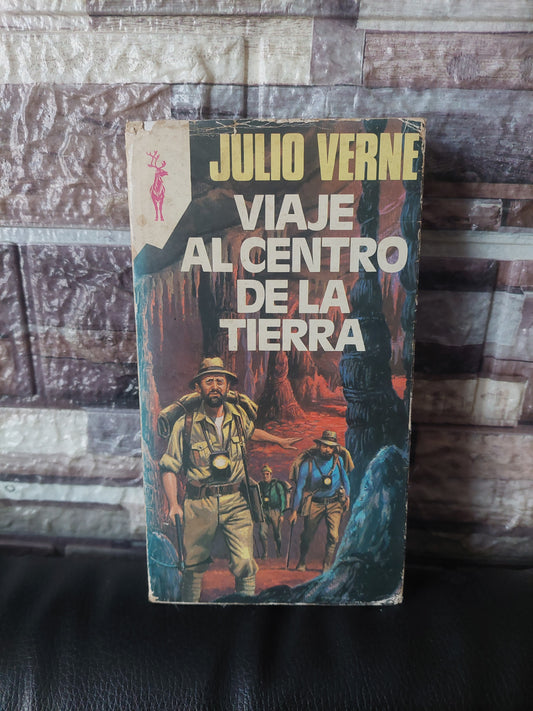 Viaje al centro de la tierra - Julio Verne
