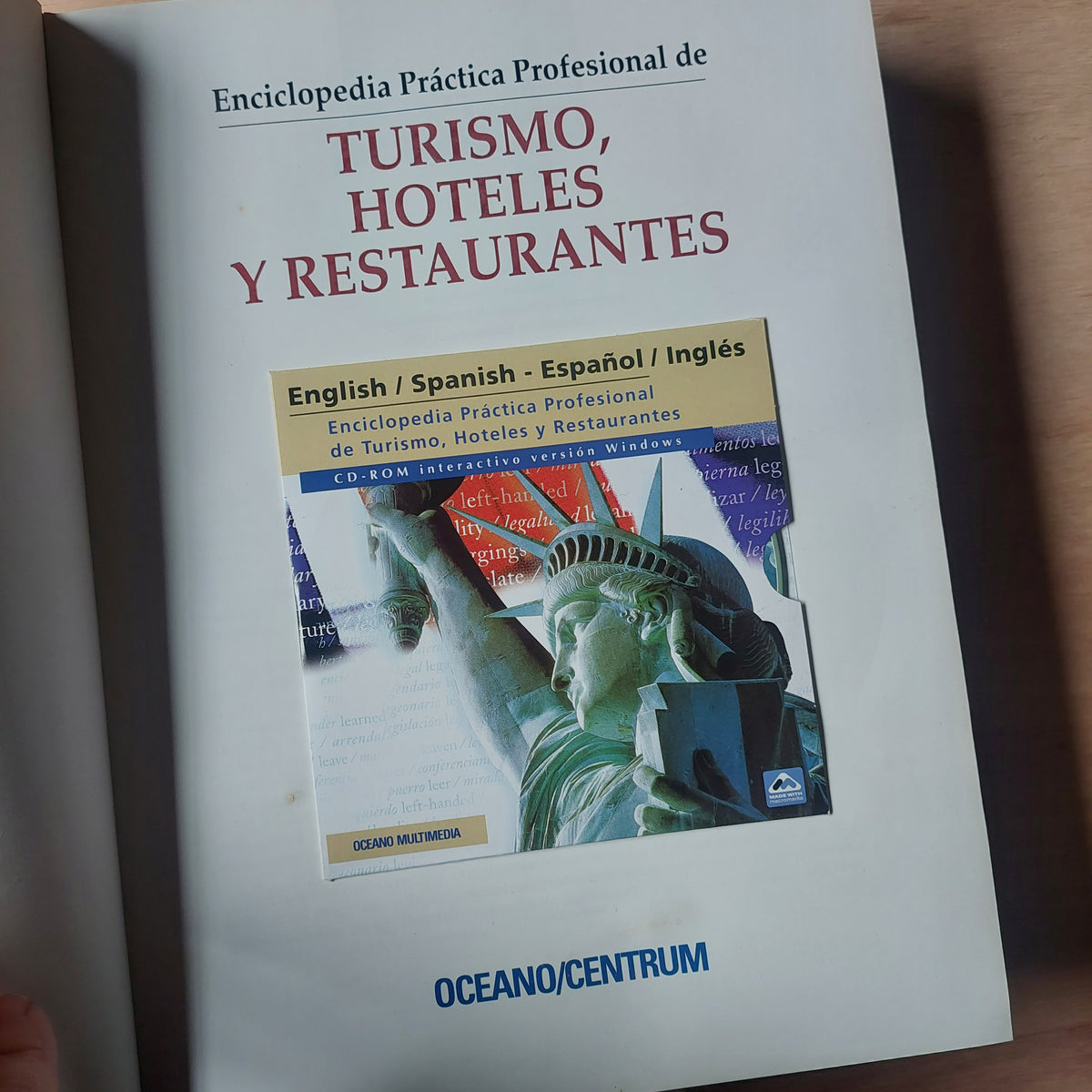 Enciclopedia práctica profesional de turismo, hoteles y restaurantes (con CD)