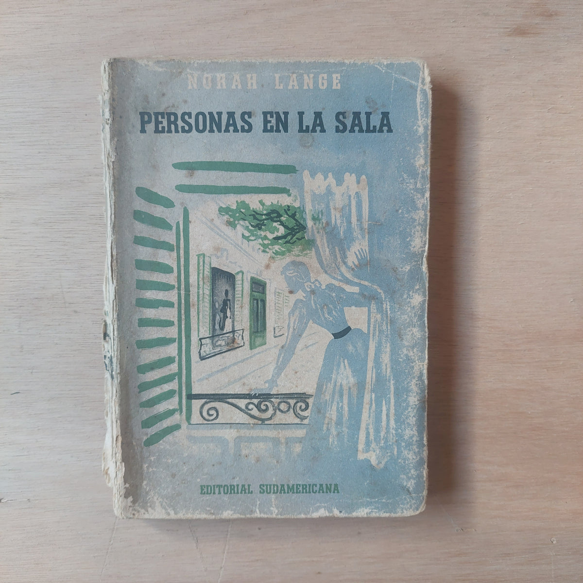Personas en la sala - Norah Lange