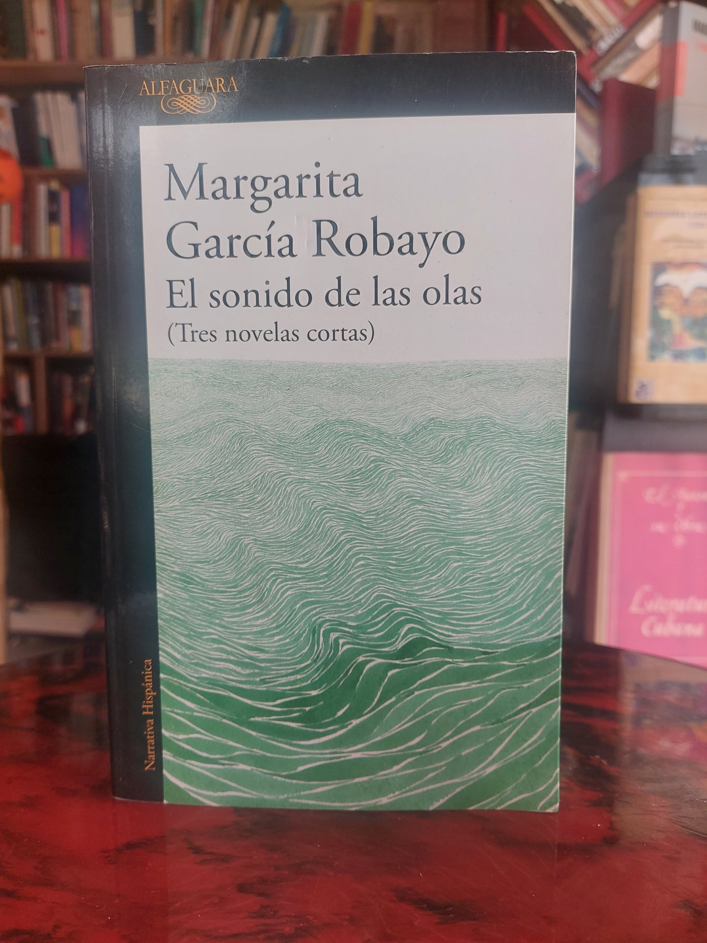 El sonido de las olas - Margarita García Robayo (como nuevo)