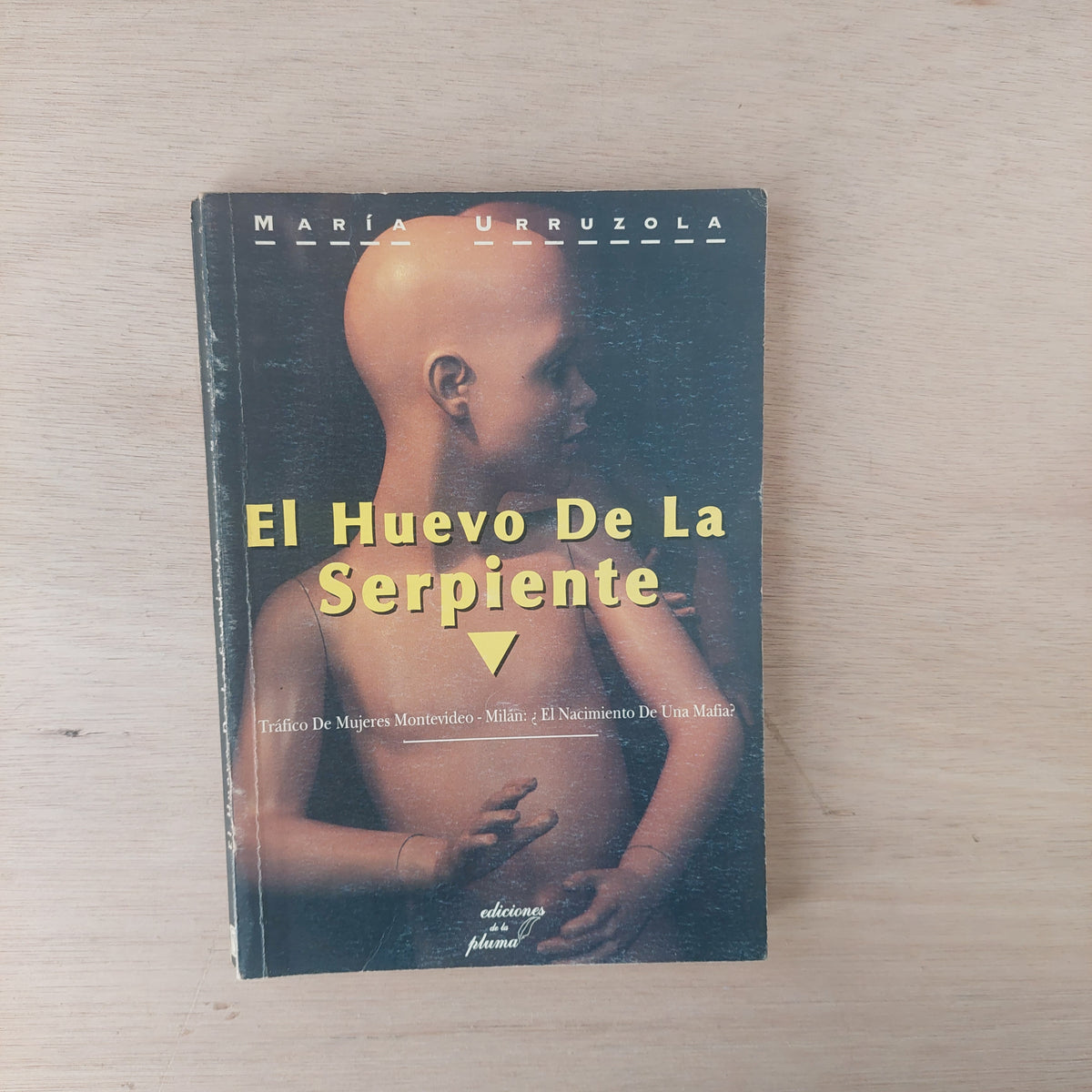 El huevo de la serpiente - María Urruzola