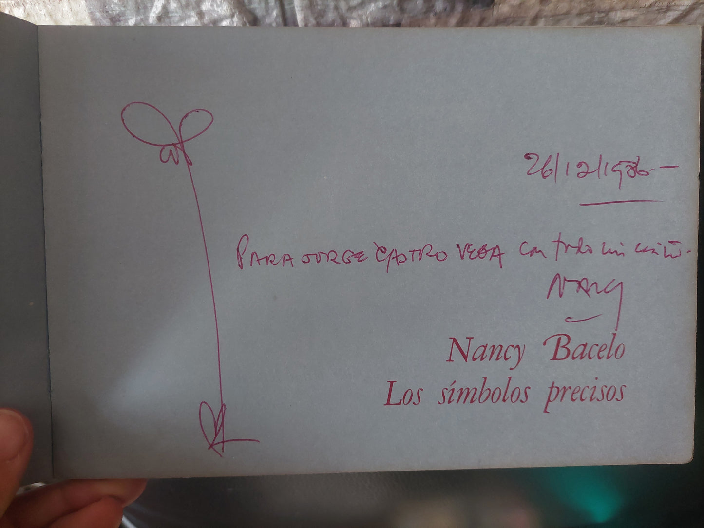 Los símbolos precisos - Nancy Bacelo (firmado y dedicado por la autora)
