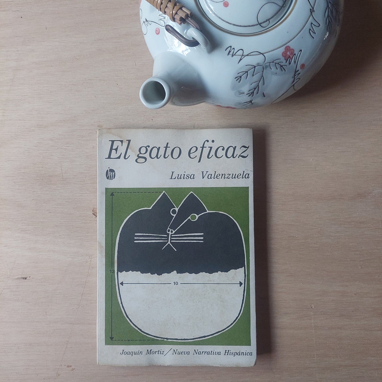 El gato eficaz - Luisa Valenzuela. Primera edición, firmado y dedicado por la autora