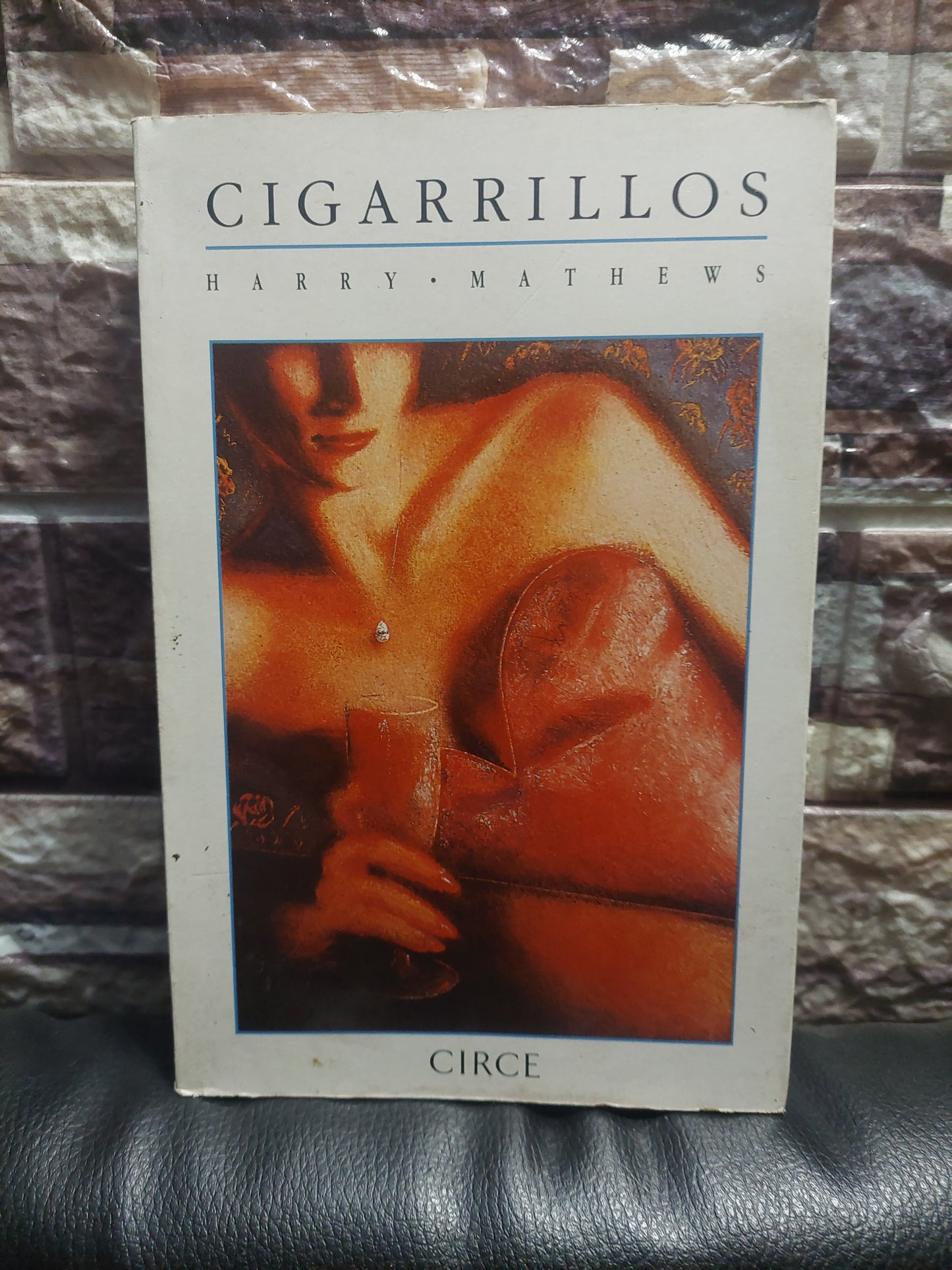 Los cigarrillos - Harry Mathews