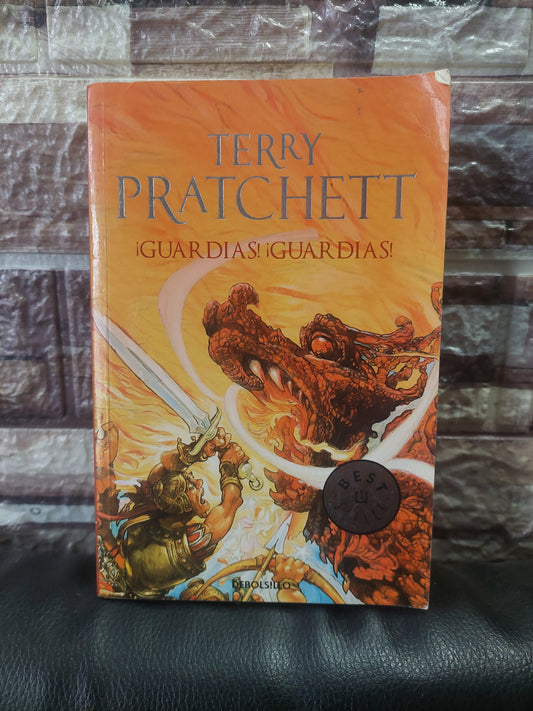 ¡Guardias! ¡Guardias! - Terry Pratchett